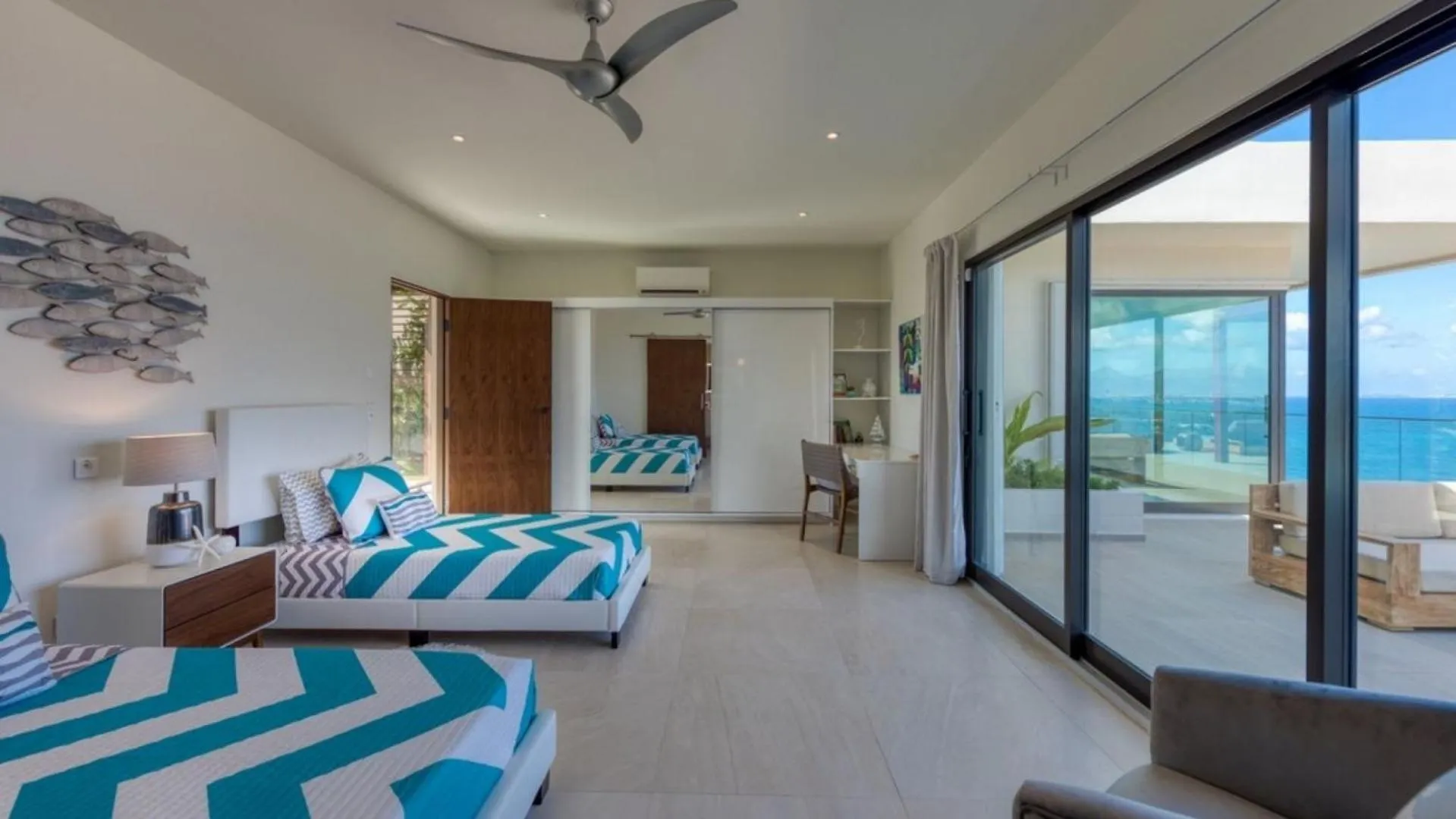 Spectacular 5Br Luxury Villa With Infinity Pool Les Terres Basses