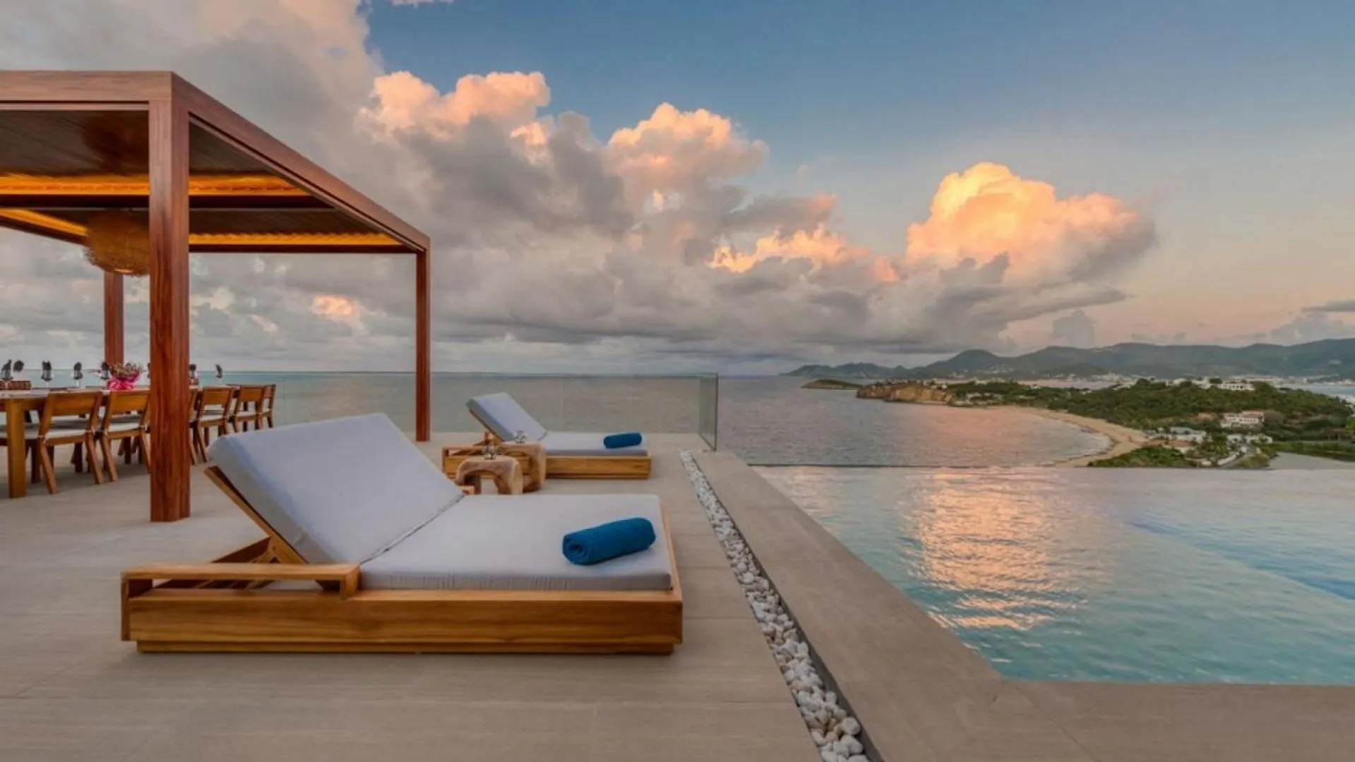 Spectacular 5Br Luxury Villa With Infinity Pool Les Terres Basses