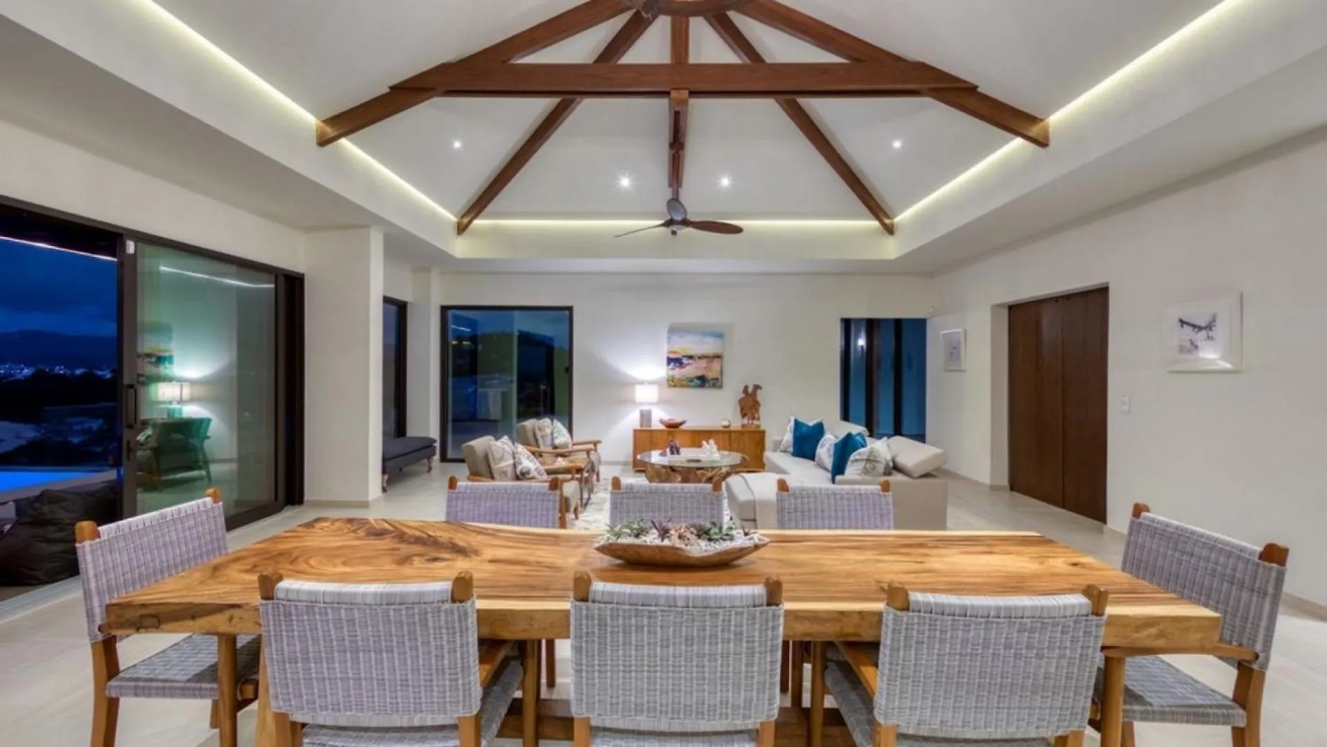 Spectacular 5Br Luxury Villa With Infinity Pool Les Terres Basses São Martinho