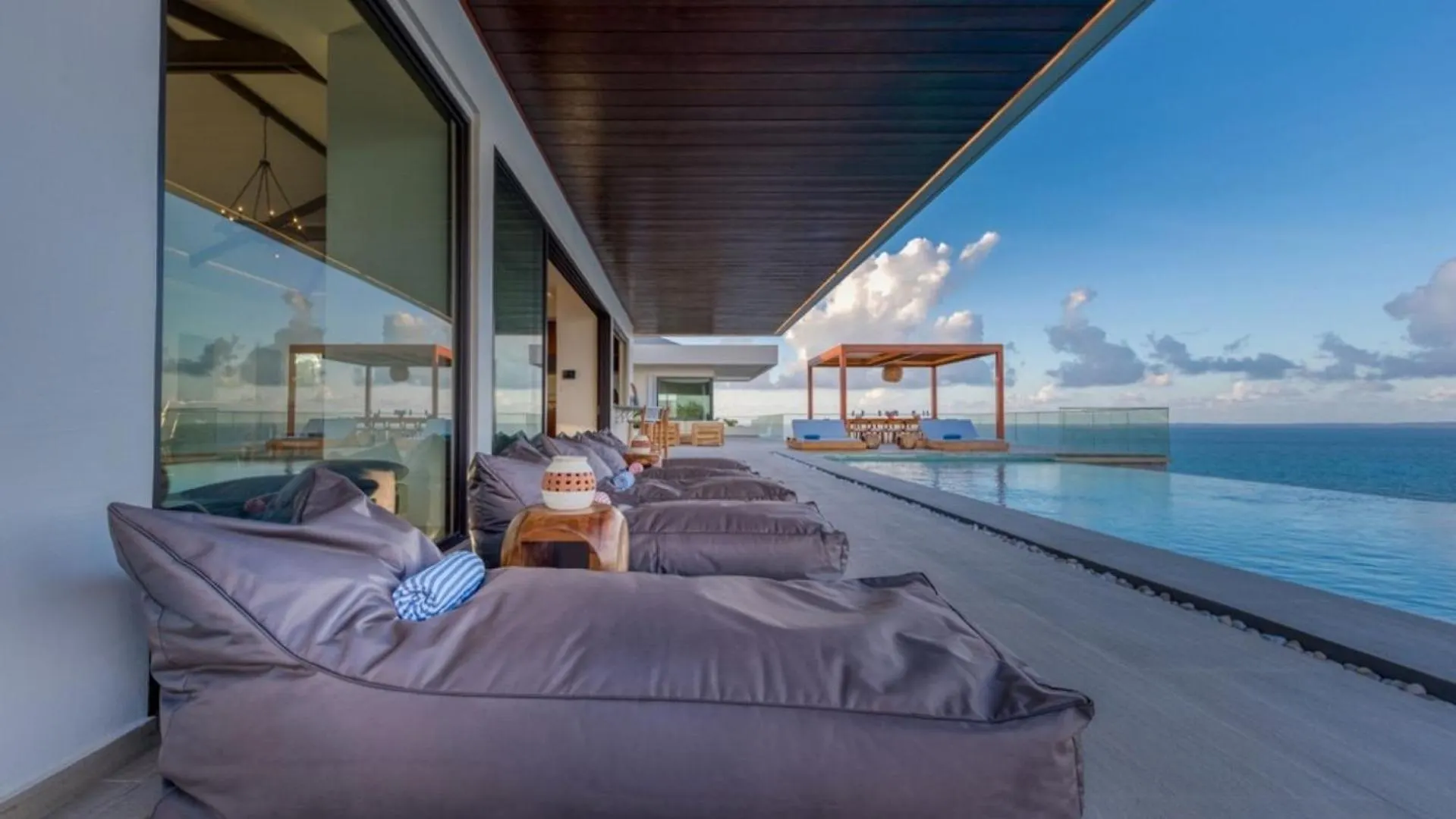 Spectacular 5Br Luxury Villa With Infinity Pool Les Terres Basses São Martinho