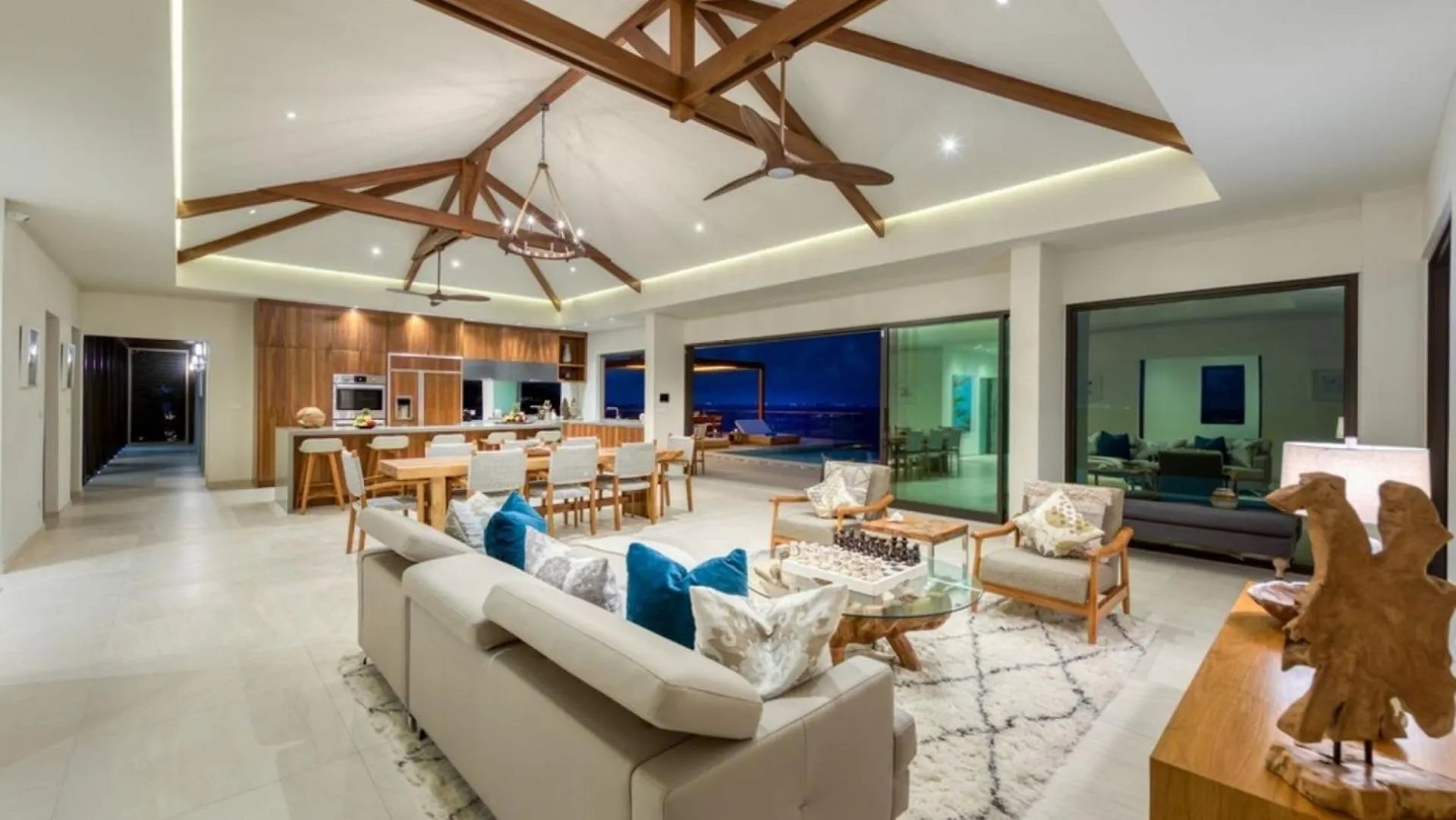 Spectacular 5Br Luxury Villa With Infinity Pool Les Terres Basses 0*,