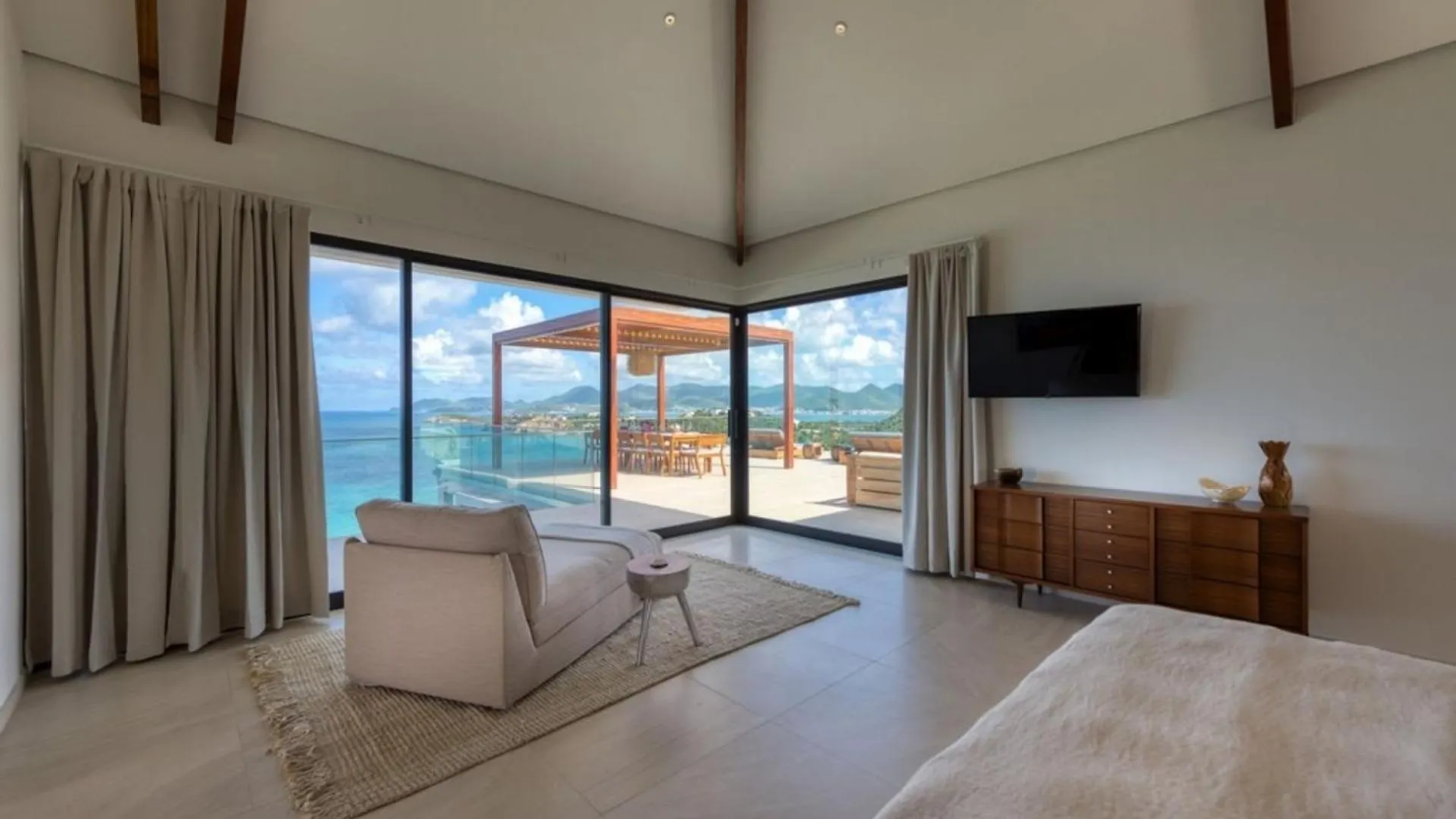 Spectacular 5Br Luxury Villa With Infinity Pool Les Terres Basses São Martinho
