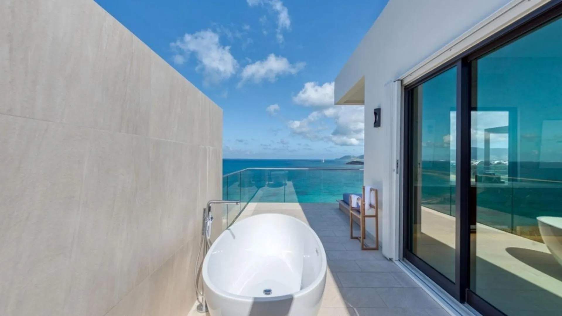 Spectacular 5Br Luxury Villa With Infinity Pool Les Terres Basses