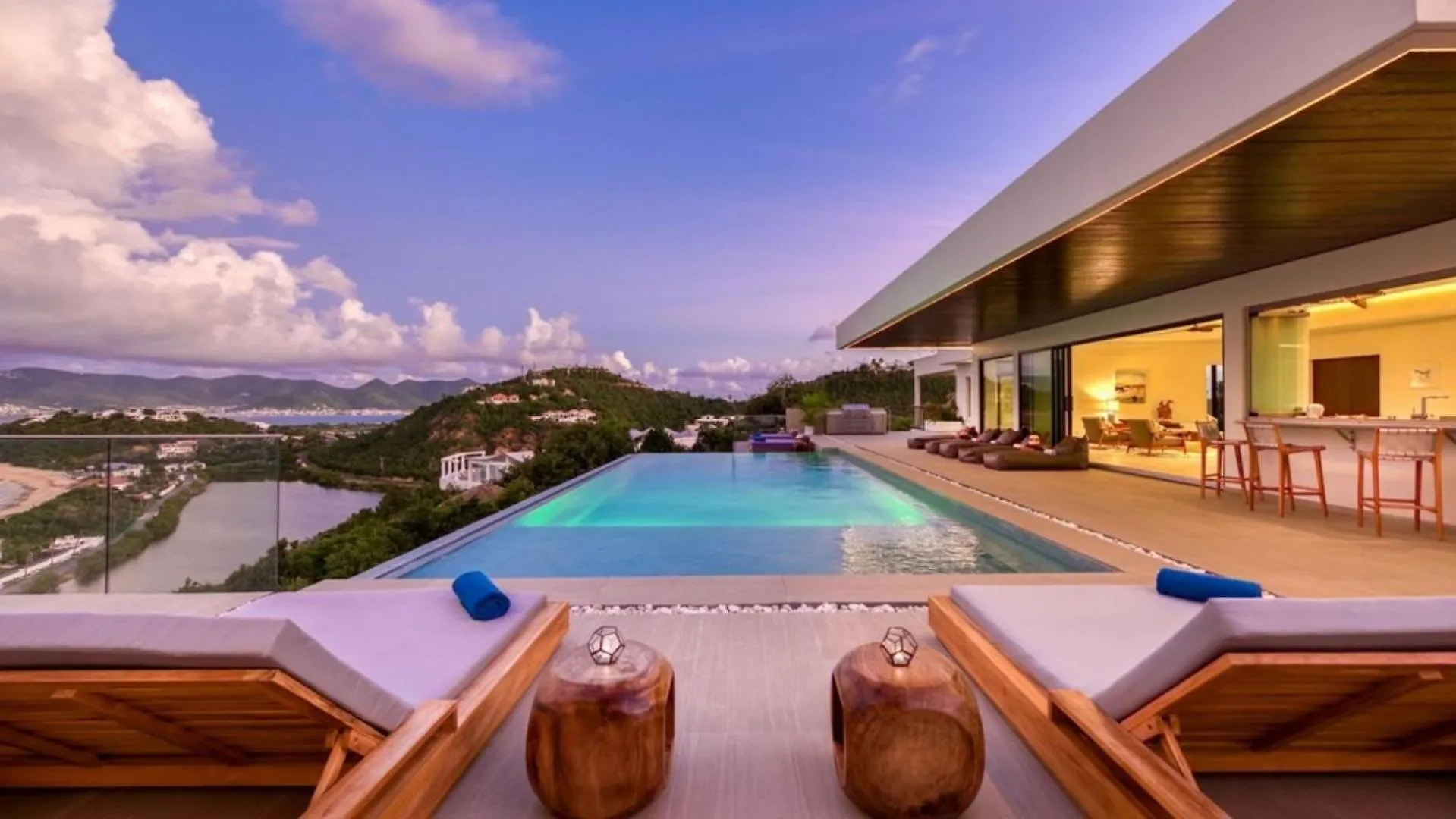 Spectacular 5Br Luxury Villa With Infinity Pool Les Terres Basses São Martinho